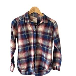 American Eagle Outfitters Blue and Red Plaid Shirt